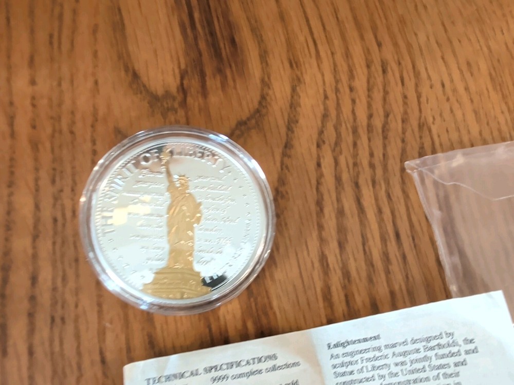 AMERICAN MINT. COMMEMORATIVE LIBERTY COIN.