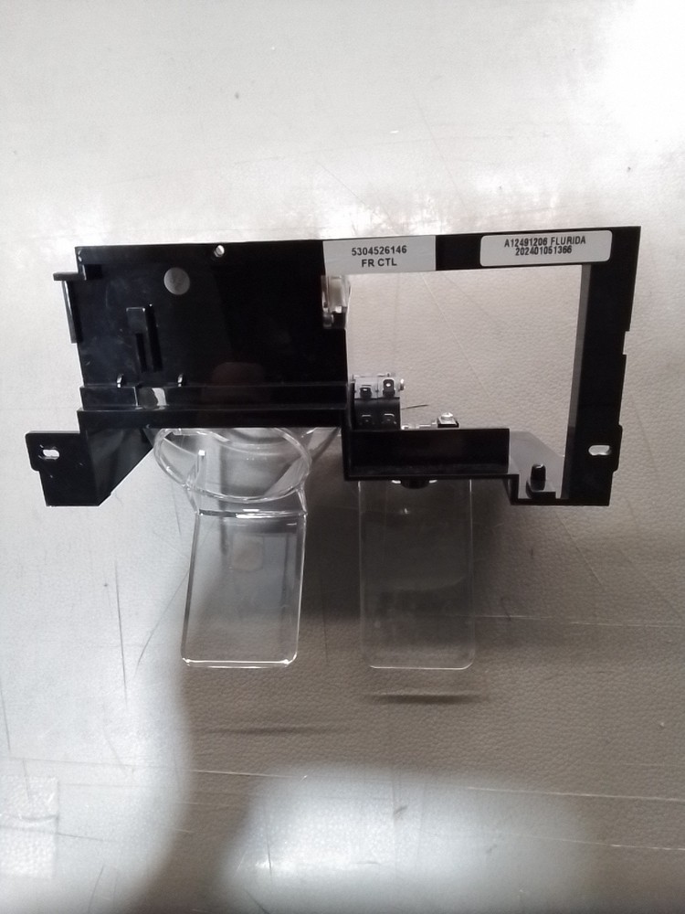 Frigidaire Refrigerator Ice Dispenser Module PN: 5304526146