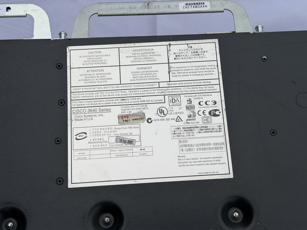 Cisco 3640 Multiservice Access Router Powers On