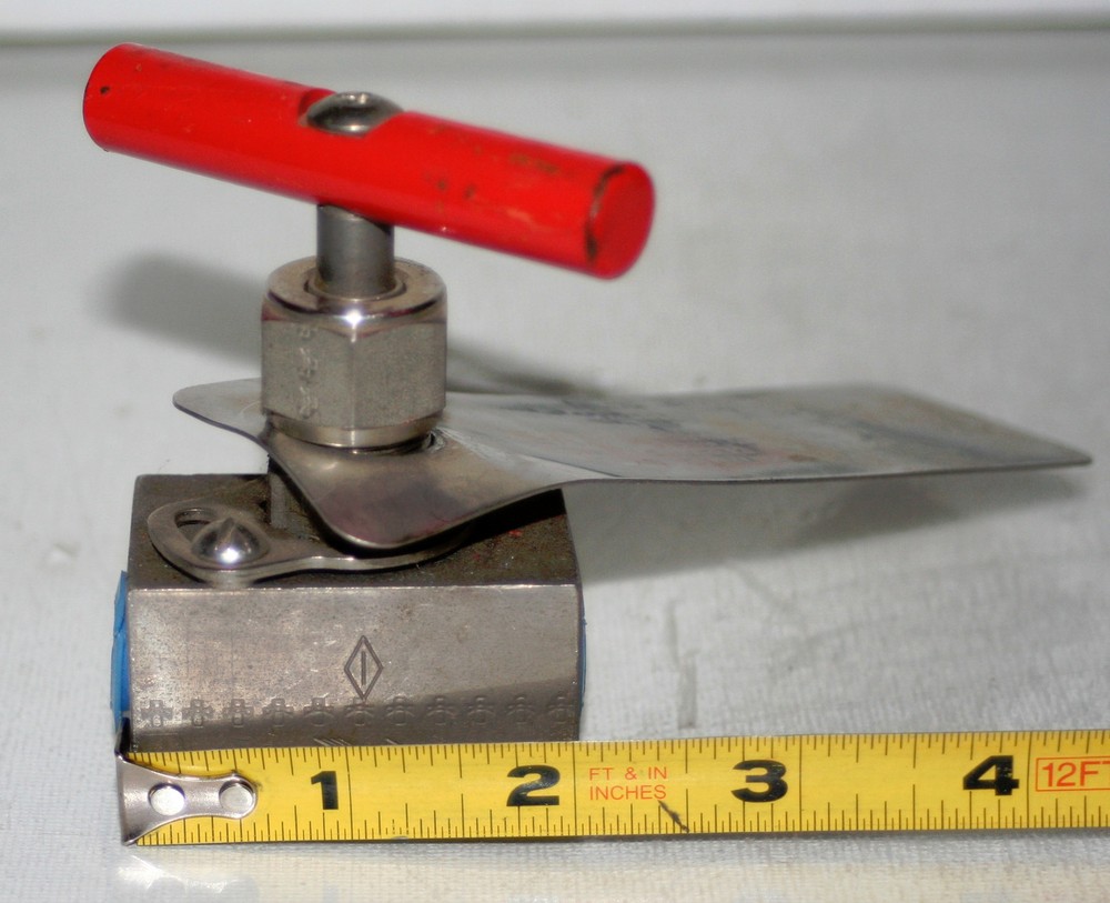 1/4' FNPT 316ss NEEDLE VALVE (6000Psi)