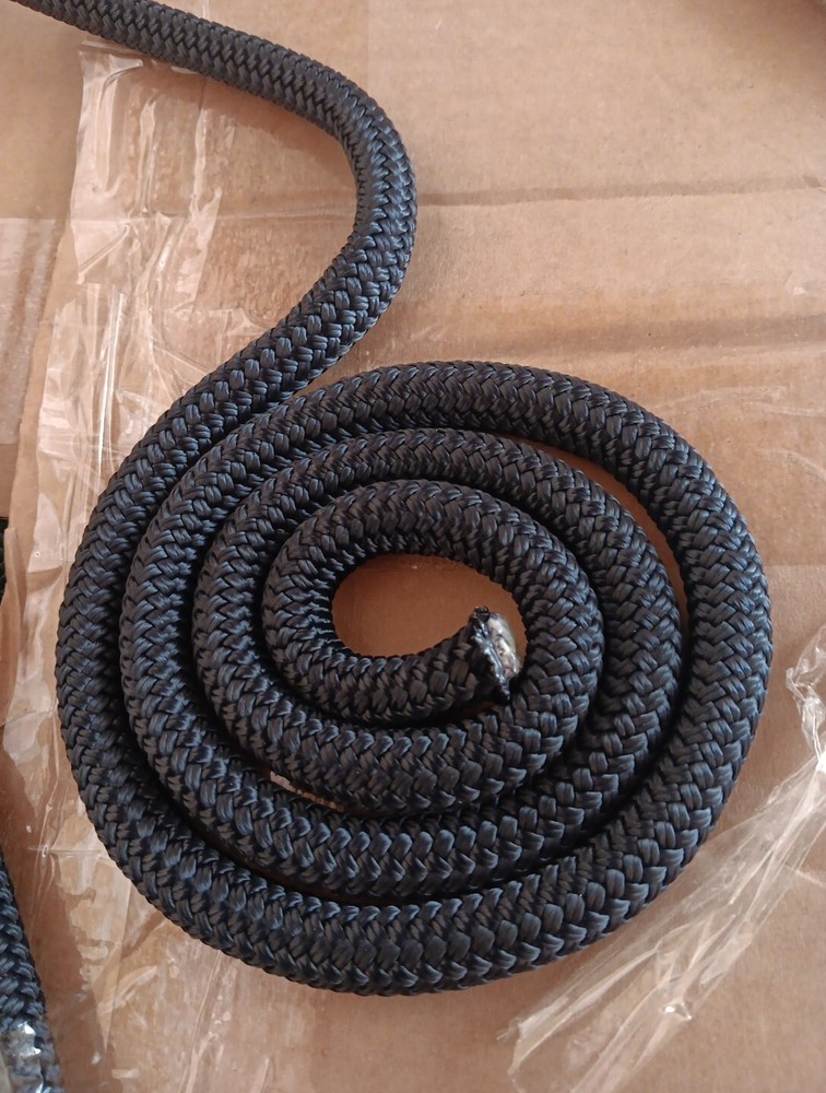 9/16 x 200 ft. Double Braid-Yacht Braid Polyester Rope. Navy Blue