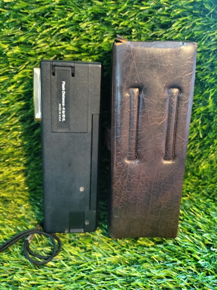 310 BerkeyKeystone Pocket Everflash Camera With Pouch