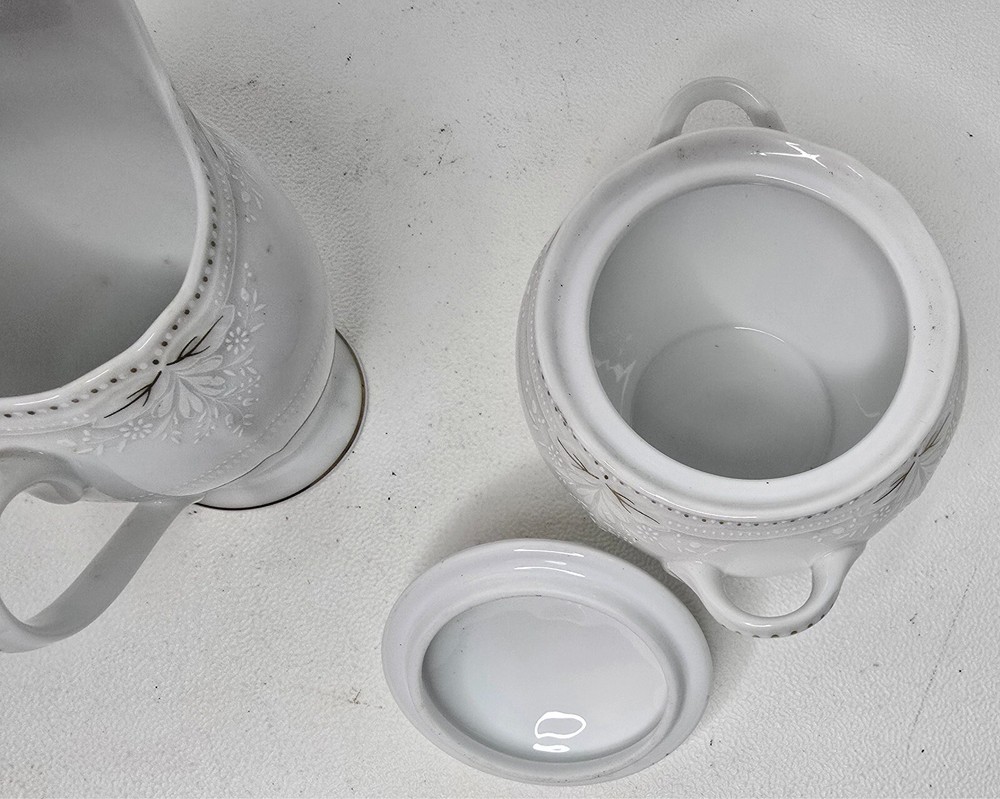 Noritake Alcott Covered Sugar & Creamer Set