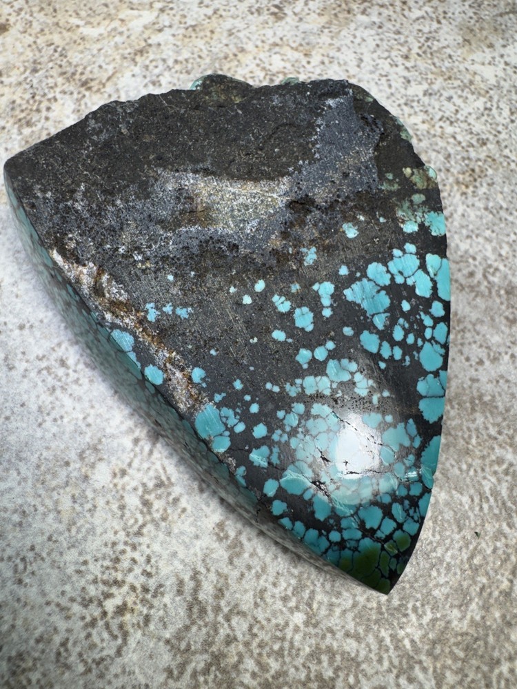 Hubei turquoise stabilized great cloud mountain solid spiderweb nugget