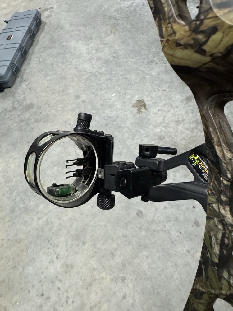 Bowtech Commander