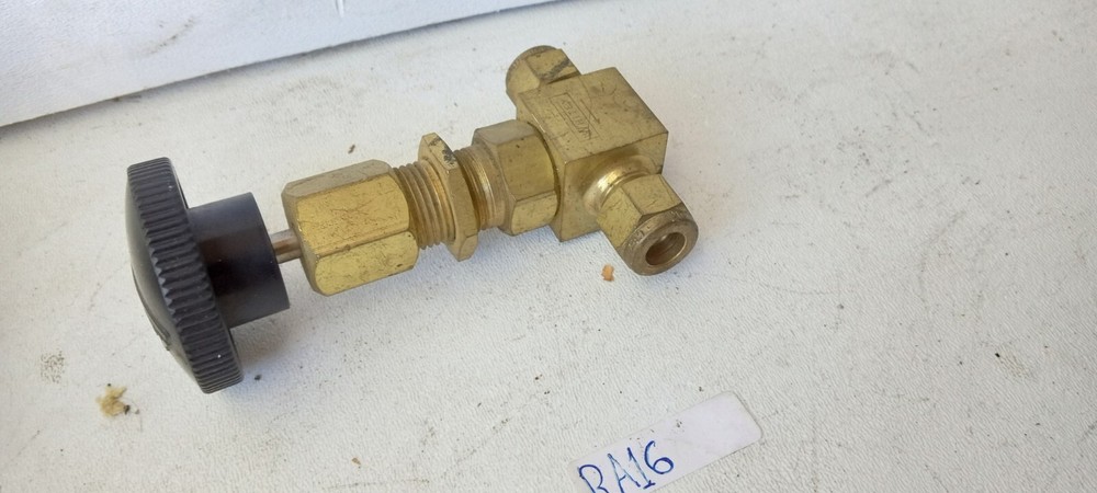 WHITEY 4VS6 NEEDLE VALVE