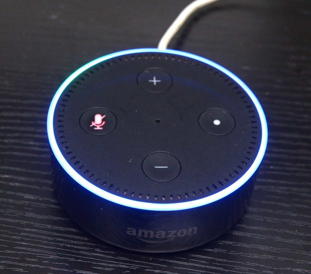 AMAZON  ALEXA Echo Dot 2nd Generation-Operates-no wire included