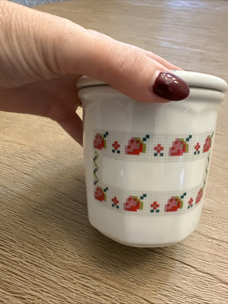 TOSCANY - Covered Jam / Jelly Jar - Strawberry Pattern