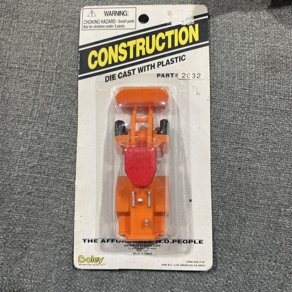 Boley Construction #2032 HO Skiploader Diecast And Plastic