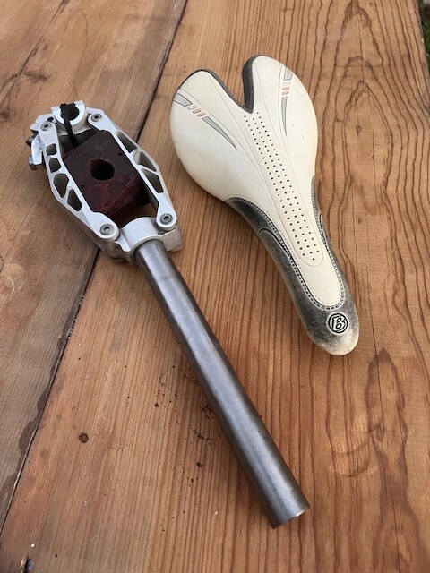 bicycle accessory  Thudbuster with Titanium post