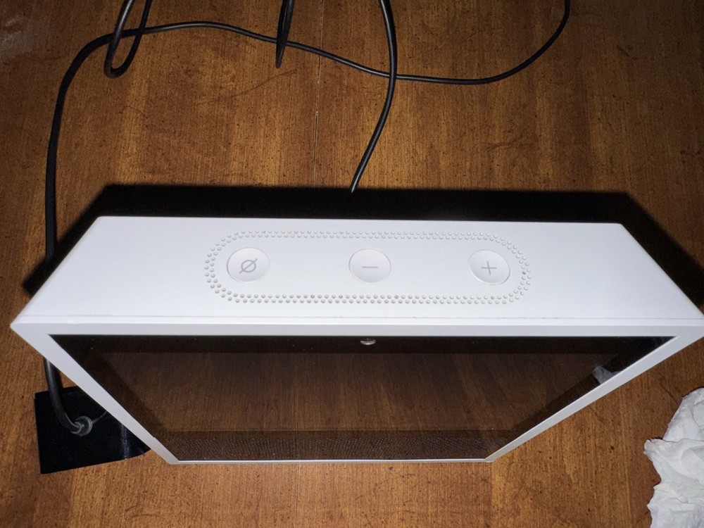 Amazon Echo Show 1st Generation WHITE Model MW46WB – TESTED & WORKING