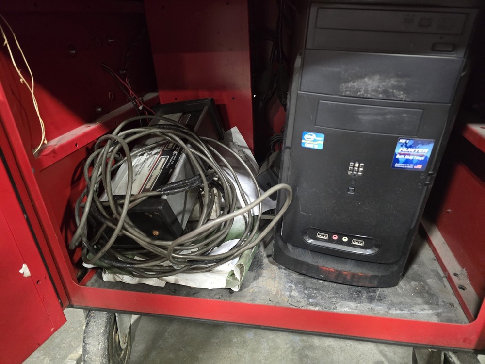 Hunter S811 Computerized Wheel Alignment System with Monitor, and PC, FULL SET