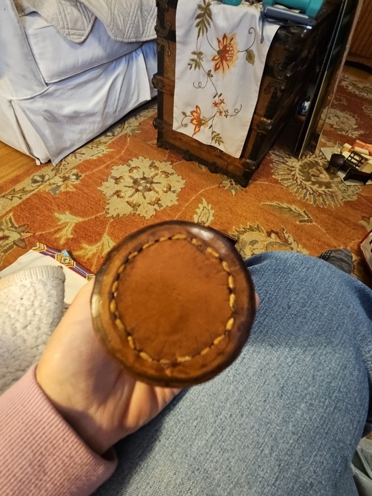 5 Poker Dice Vintage Bakelite? With Leather Cup