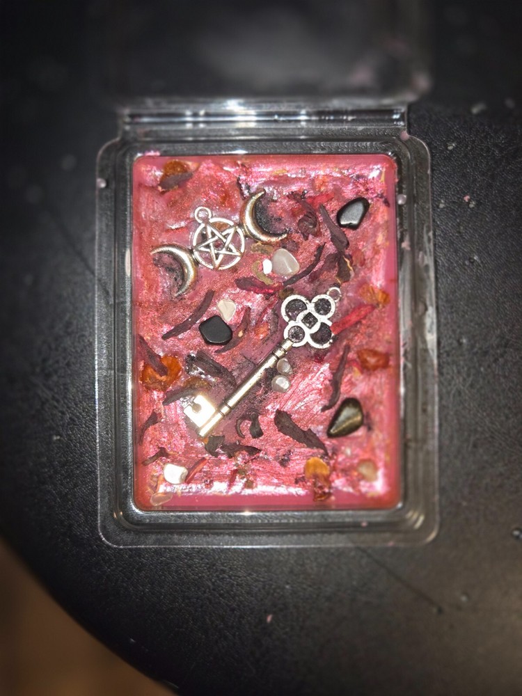 DEITY WAXMELTS - HECATE
