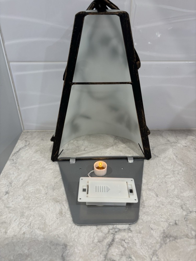 Metal Leaf Wall Sconce Battery Operated