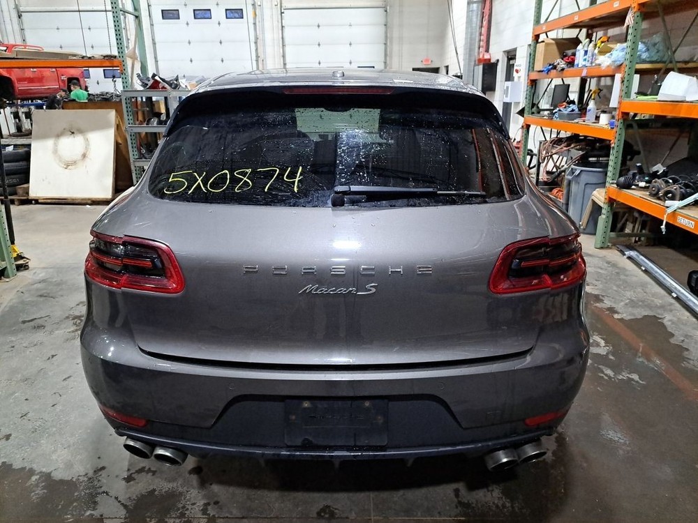 2016 Macan Camera/Projector Sku#4302952