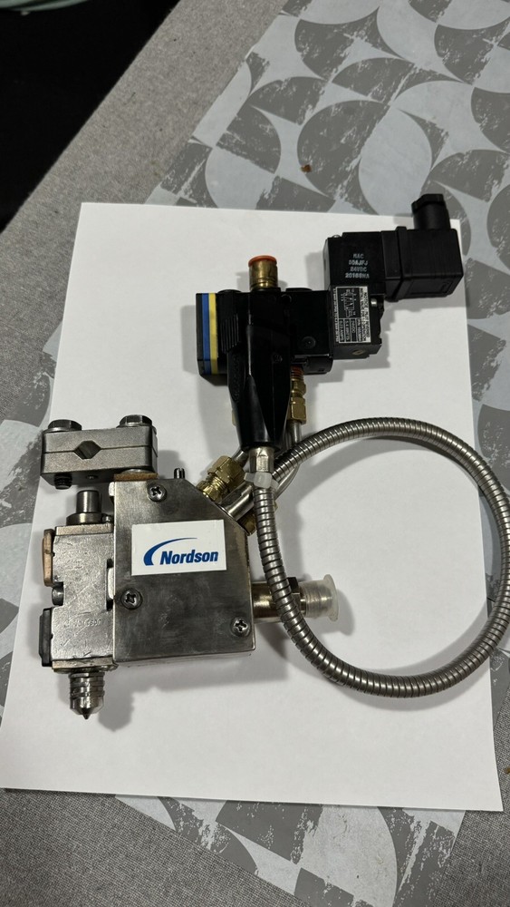 Nordson SOILDBLUE HOT MELT GLUE APPLICATOR