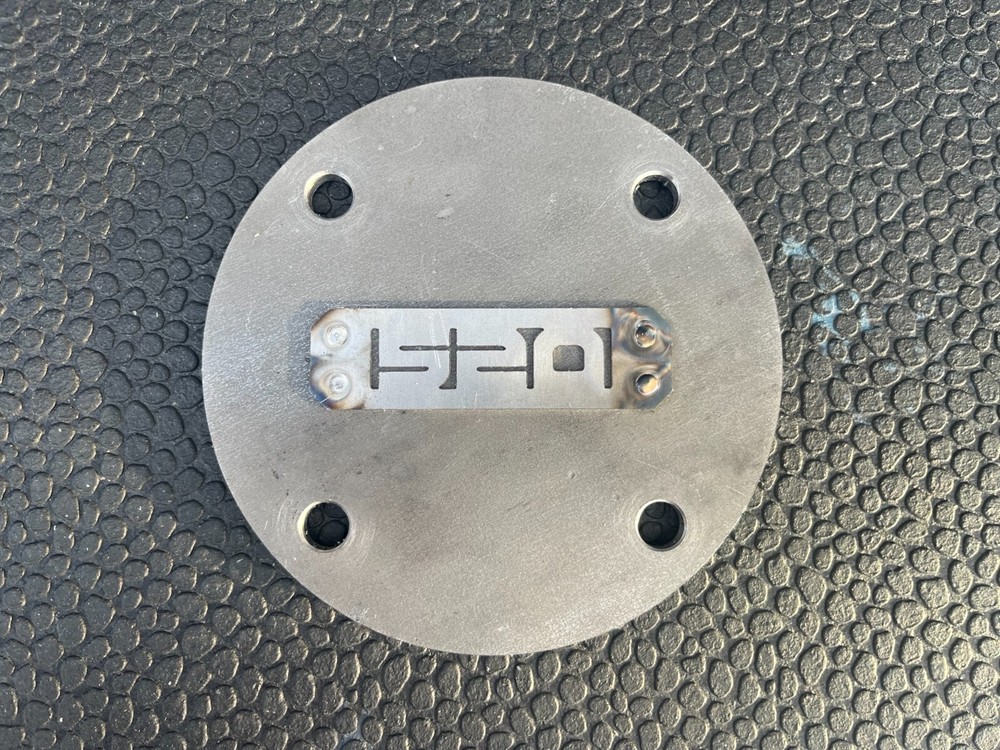 Humvee sponson cover plate/seal