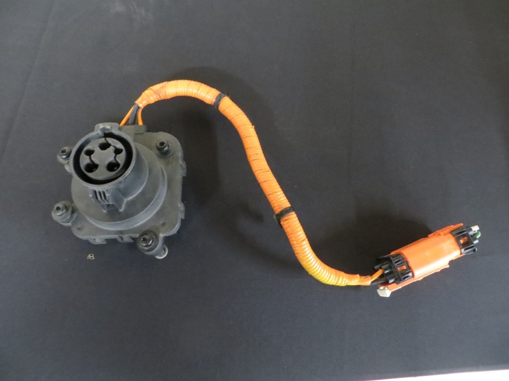 2016-2019 Chevrolet Volt - Charging Port