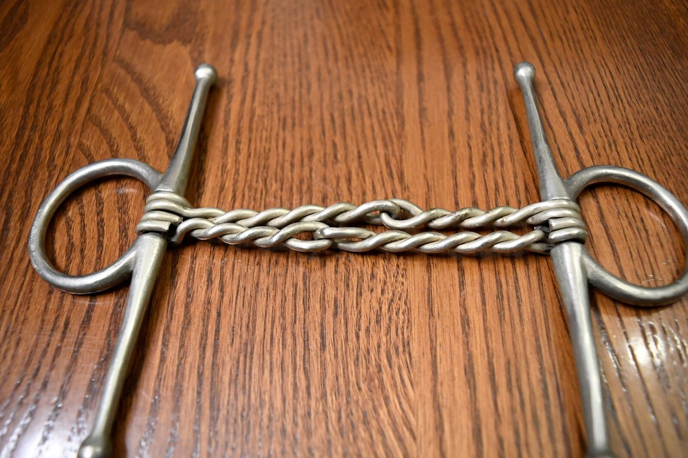 England, full cheek double twisted wire, 4.75”-5”