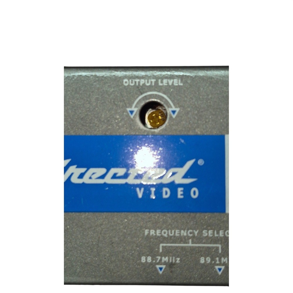 Directed Video RFM100 Stereo FM Modulator Car Audio RCA Auxiliary Input Switch