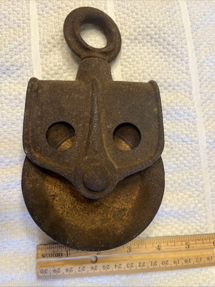 Antique Pully 4 inch diameter