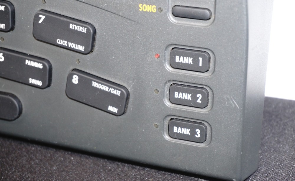 Zoom ST-224 SampleTrak Drum / Groove Machine & Sampler