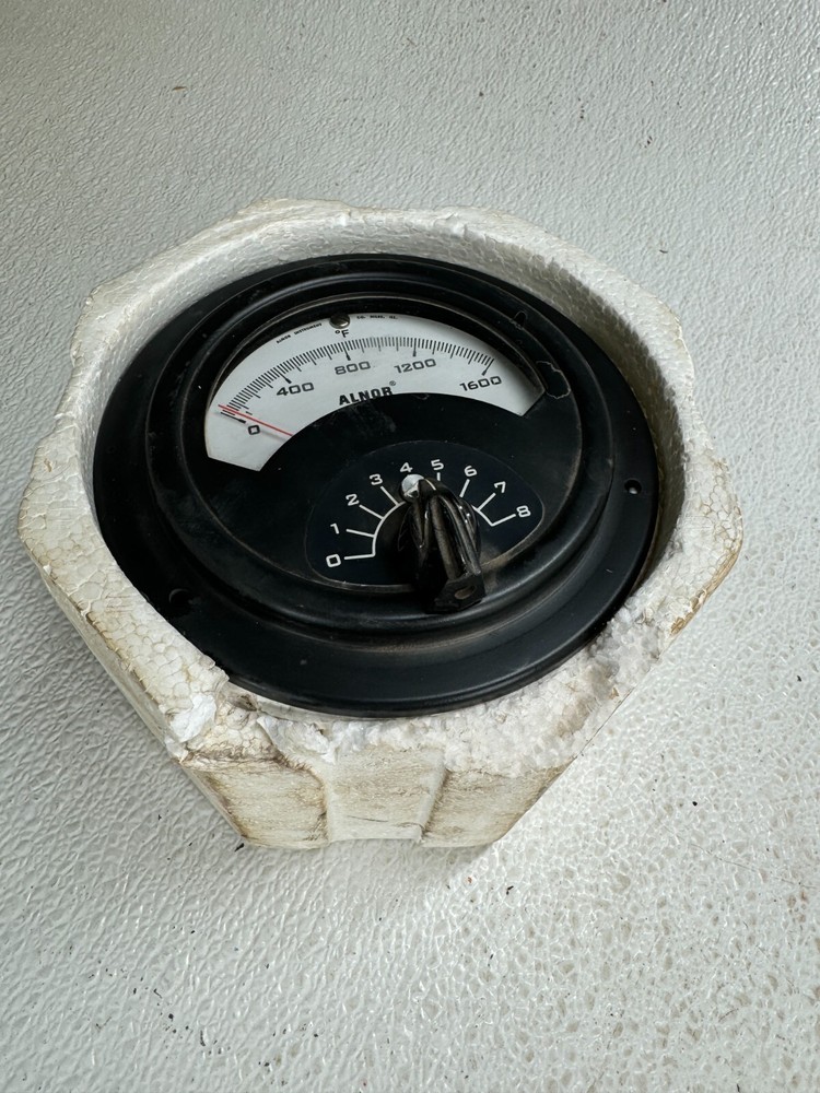 ALNOR Type FAX Series 2 Pyrometer 0-1600F