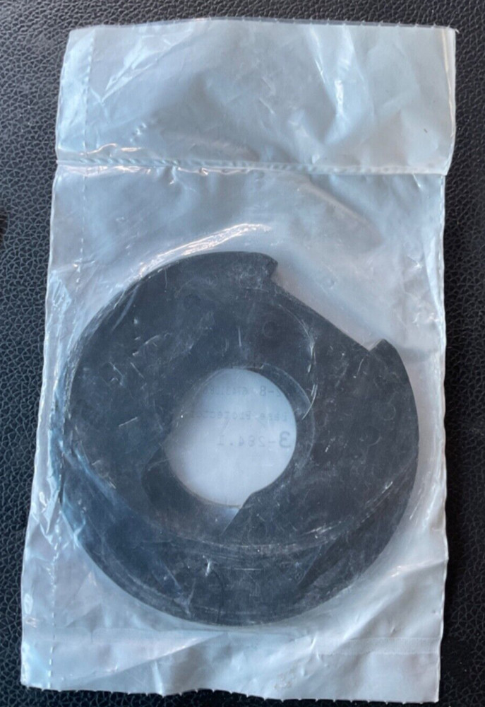 Original Makita Part # 454842-8 BASE PROTECTOR RT0701C