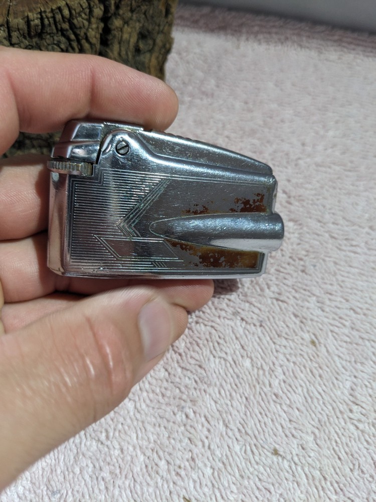 Vintage Ronson Varaflame Silver Tone Lighter - UNTESTED