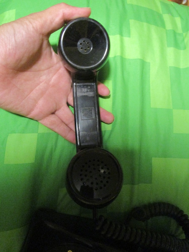 Black Rotary Telephone (A)