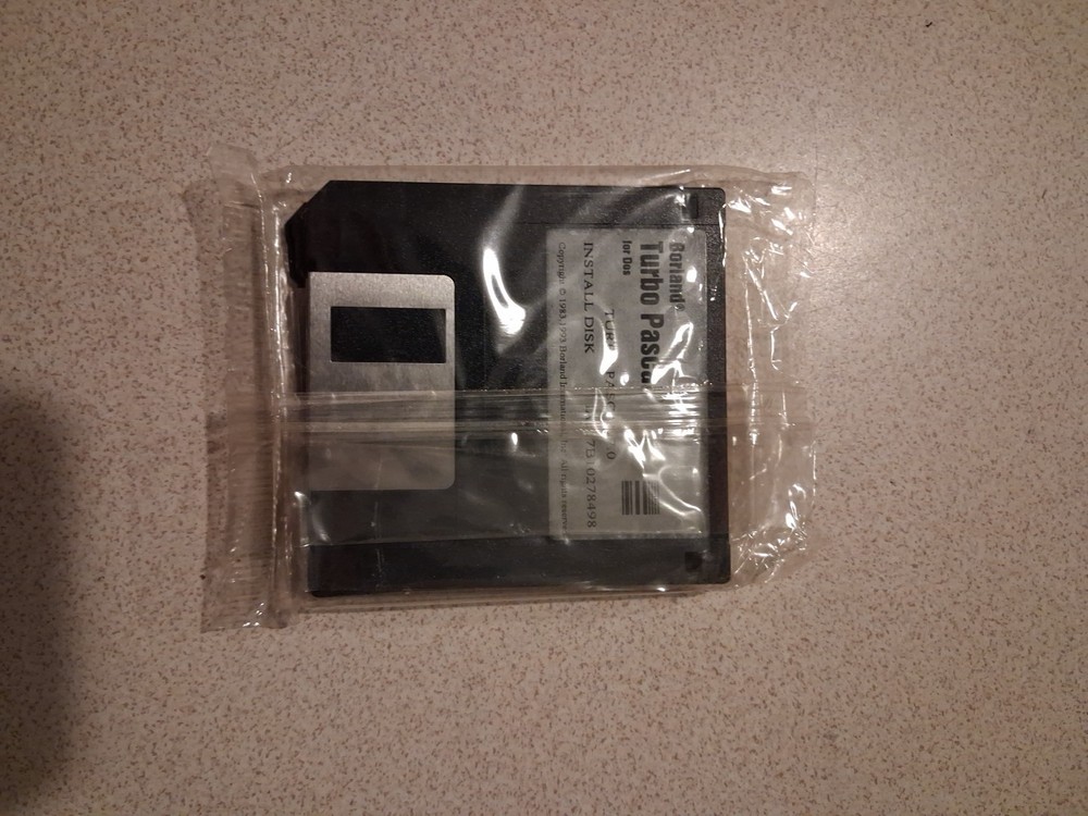 Borland Turbo Pascal - 4 DISK SET - 1983, 1993 Vintage Software