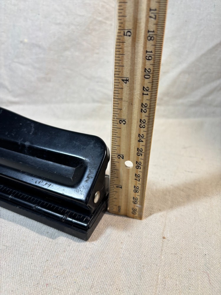 Unbranded/Generic 3-Hole Punch 11.5'' Black Tested/Works Adjustable