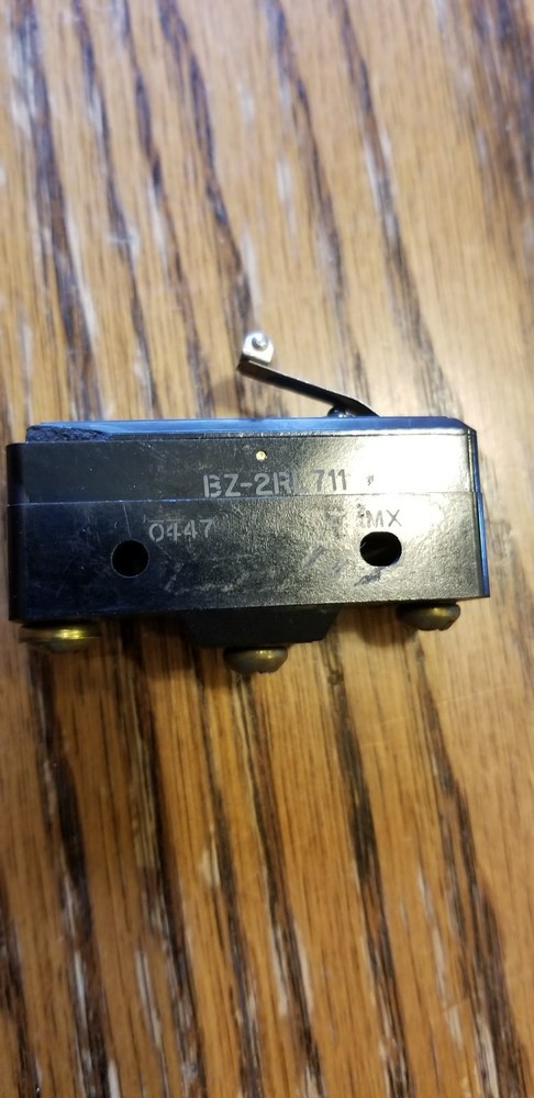 Honeywell Micro Switch BZ-2RL711 SPDT Roller Lever Snap Action Limit Switch