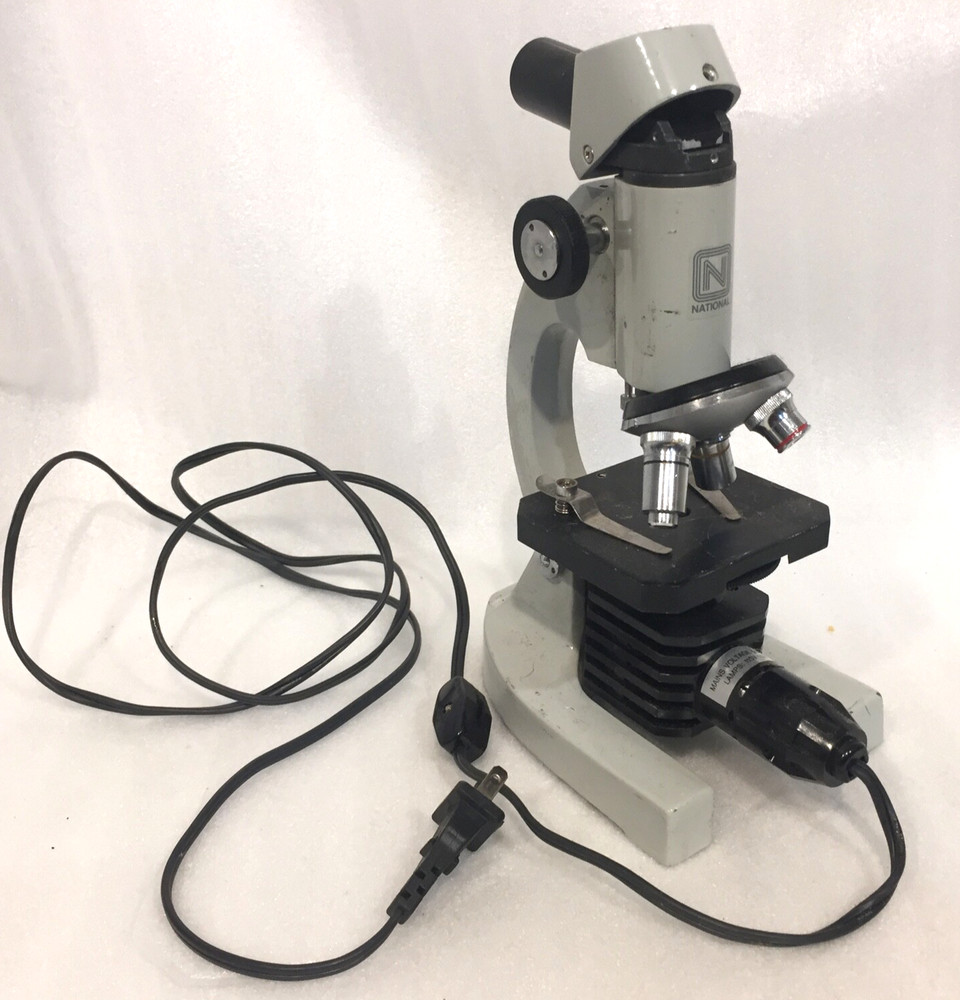 National Microscope Student Model 107 Illuminated Features 40 X 10x 4x Works!