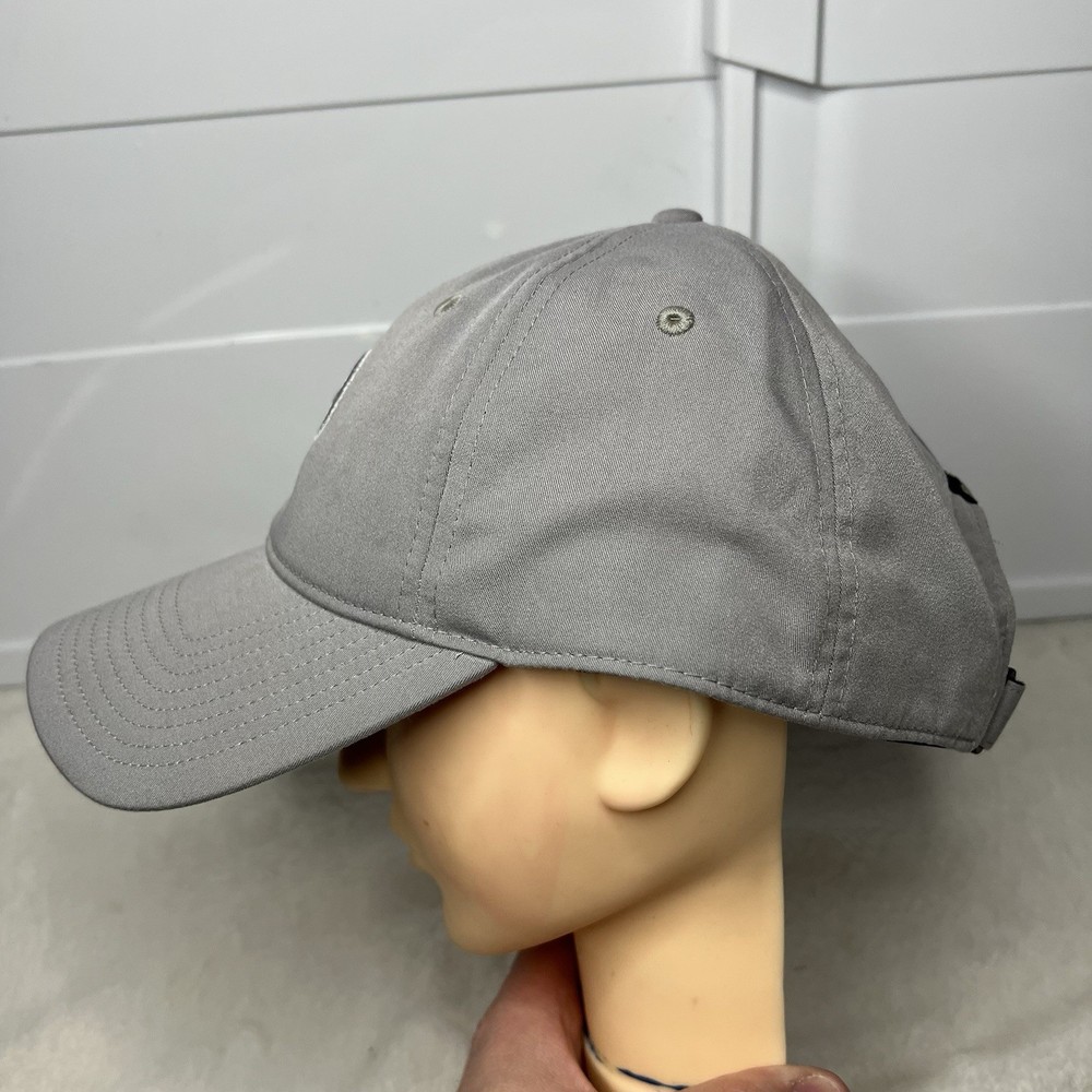 Titleist Hat Cap Strapback One SIze Grey Adjustable Golf Hat Lightweight Logo