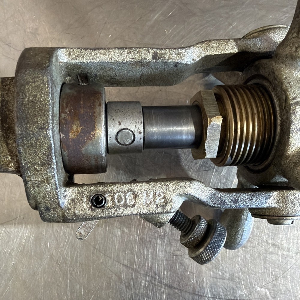 Mueller Drilling Machine Cat No E6 Model No 1