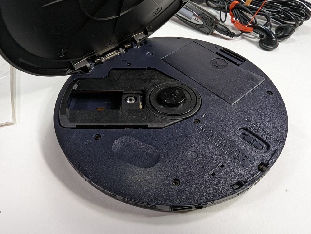 Spiderman D-EJ775 CD player Walkman Discman