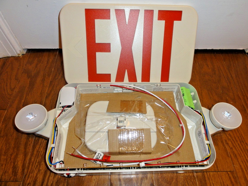 Freelicht LED Exit Sign Emergency Light Combo 2W 220V Open Box No Manual