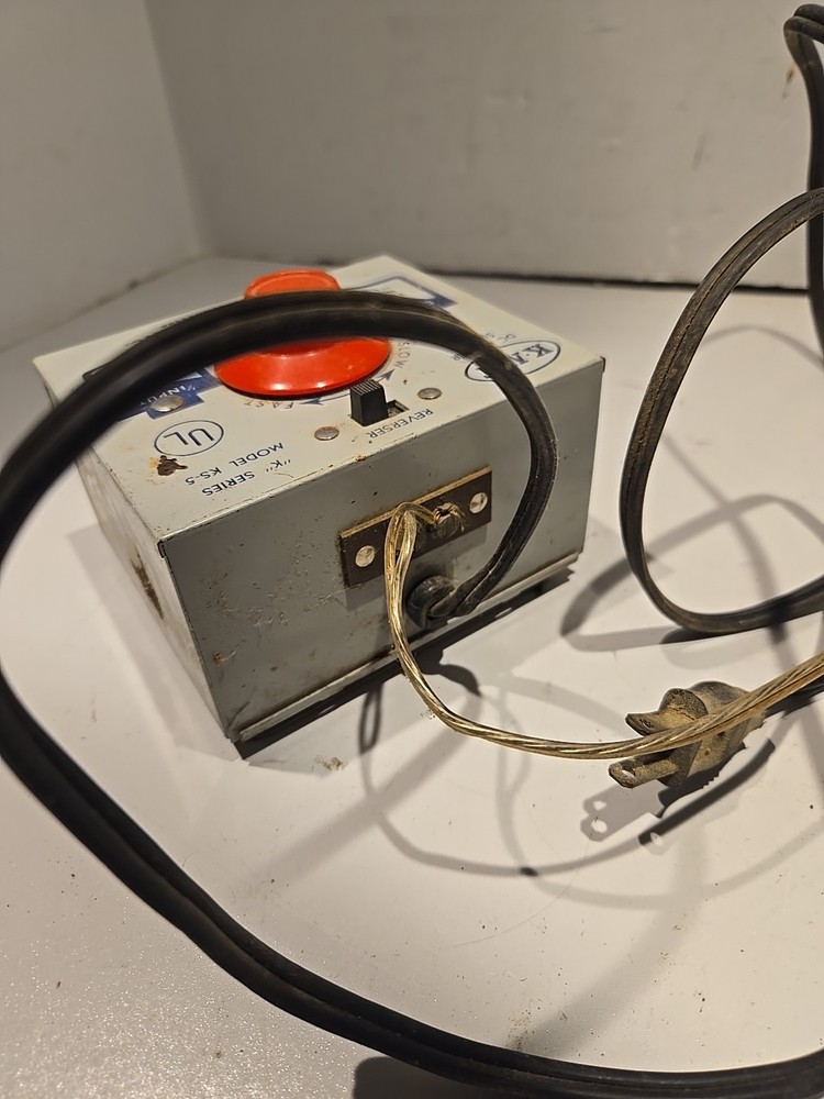 KMT DC KS-5 power supply remote controller Kusan-auburn 8 volt N12 Untested