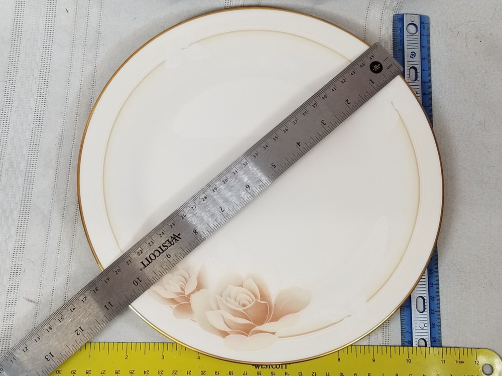 Noritake Ivory China 7271 Devotion 10.5” Dinner Plate