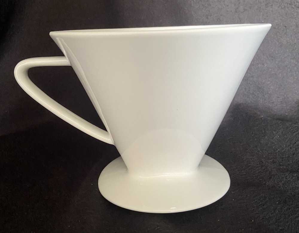 Cilio Ceramic Coffee Filter White Size 6