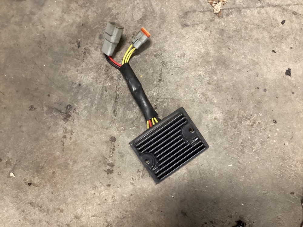 05 Sea-Doo RXT 215 Regulator Rectifier 2005