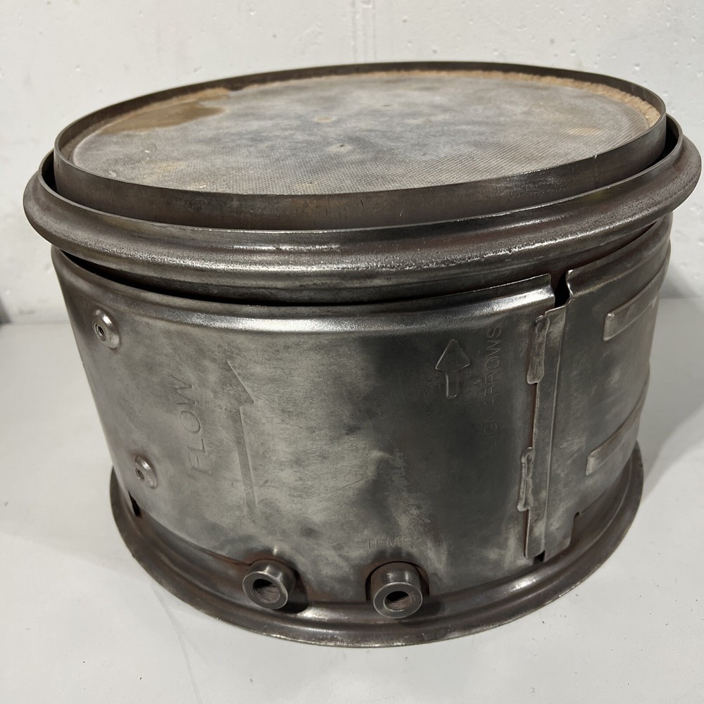 2082341X CUMMINS ISL DPF Module  (DIESEL PARTICULATE FILTER) *READ DESCRIPTION