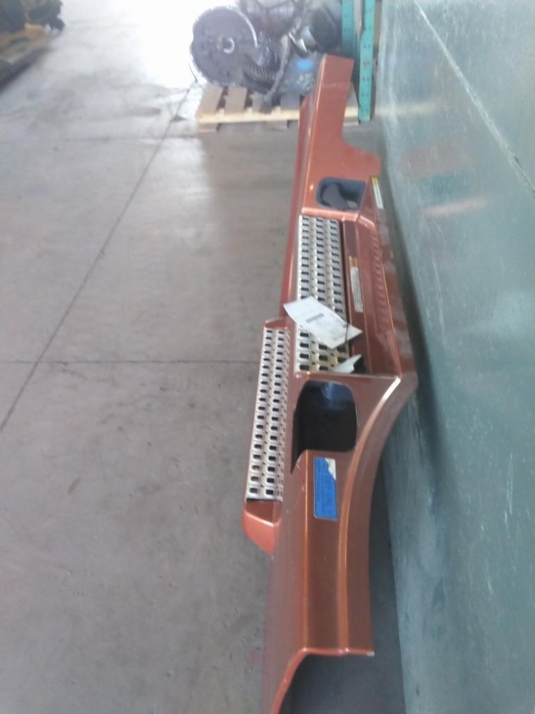 For 2017 VOLVO VNL SIDE FAIRING Left , IL