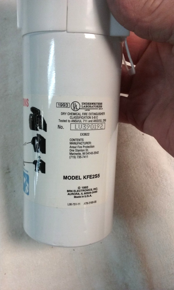 First Alert Kitchen Fire Extinguisher KFE2S5 Tested Fully Charged