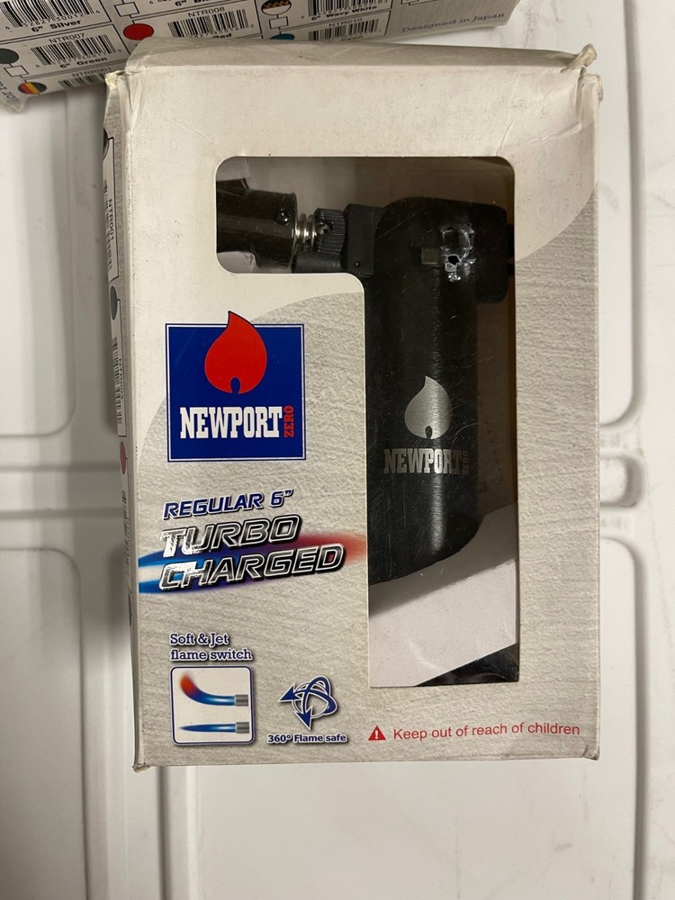 NEWPORT ZERO MINI TORCH 6" REFILLABE (Damage Packaging)