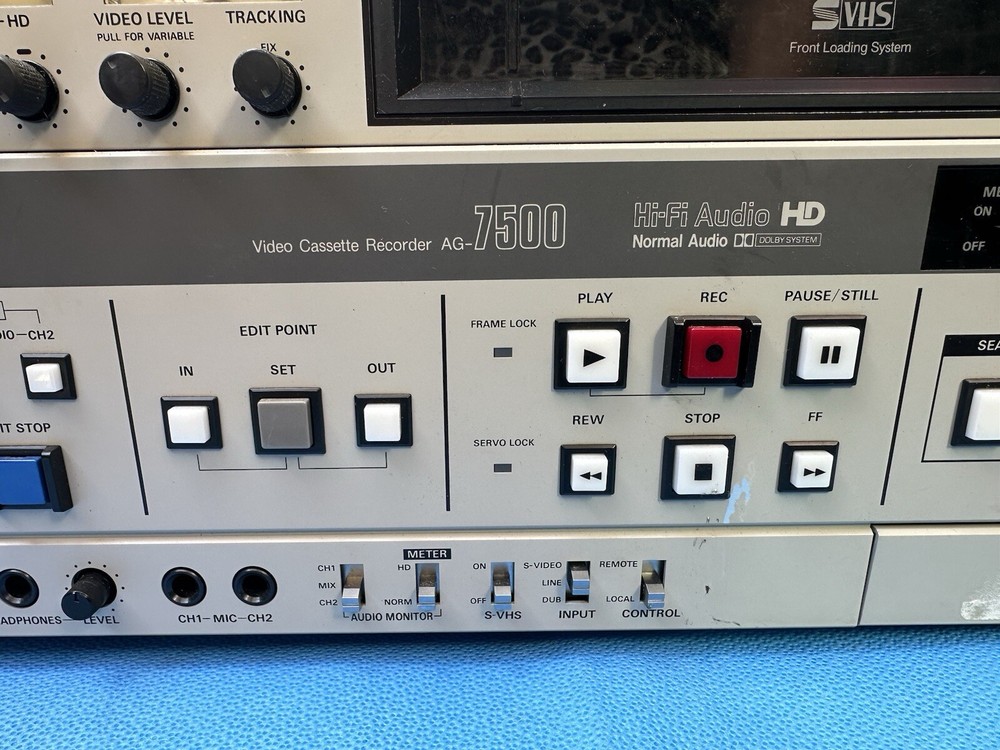PANASONIC AG-7500 VIDEO CASSETE RECORDER. Great Condition!