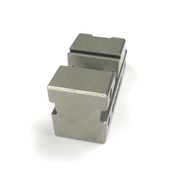 HHIP 3900-0124 1" Precision Parallel Screwless Vise w/ Step Jaws