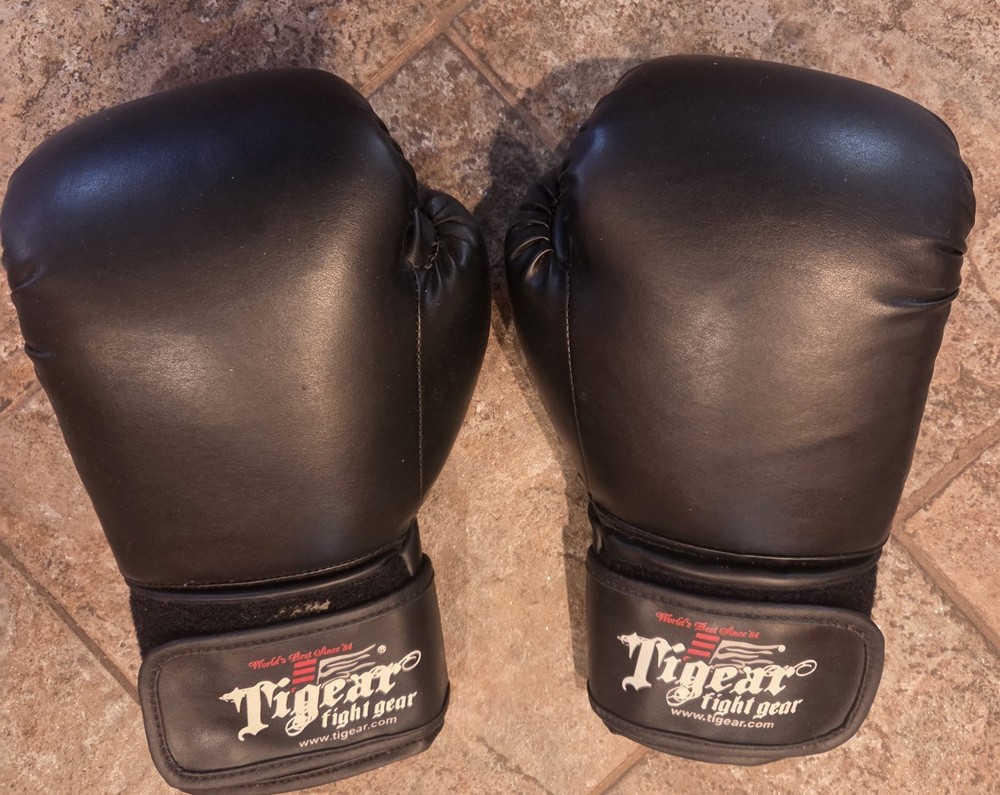 Bundle of Tiger Schlumann Karate Gear